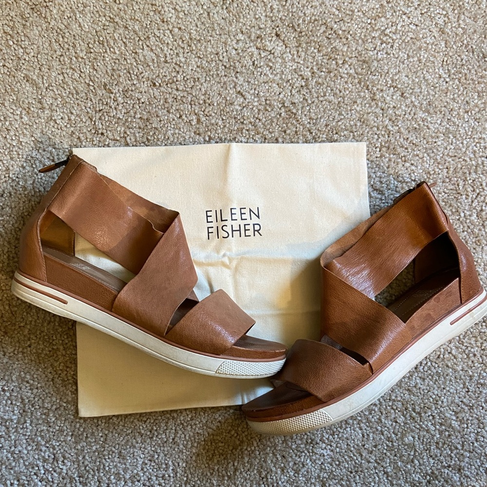 Eileen Fisher tan platform sandals